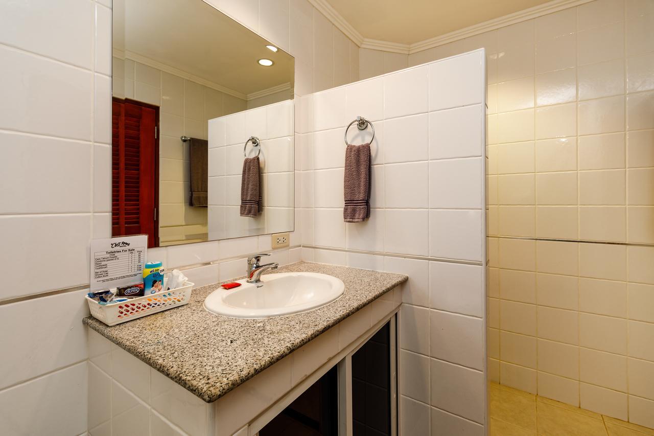 The Classroom Hotel Pattaya Luaran gambar